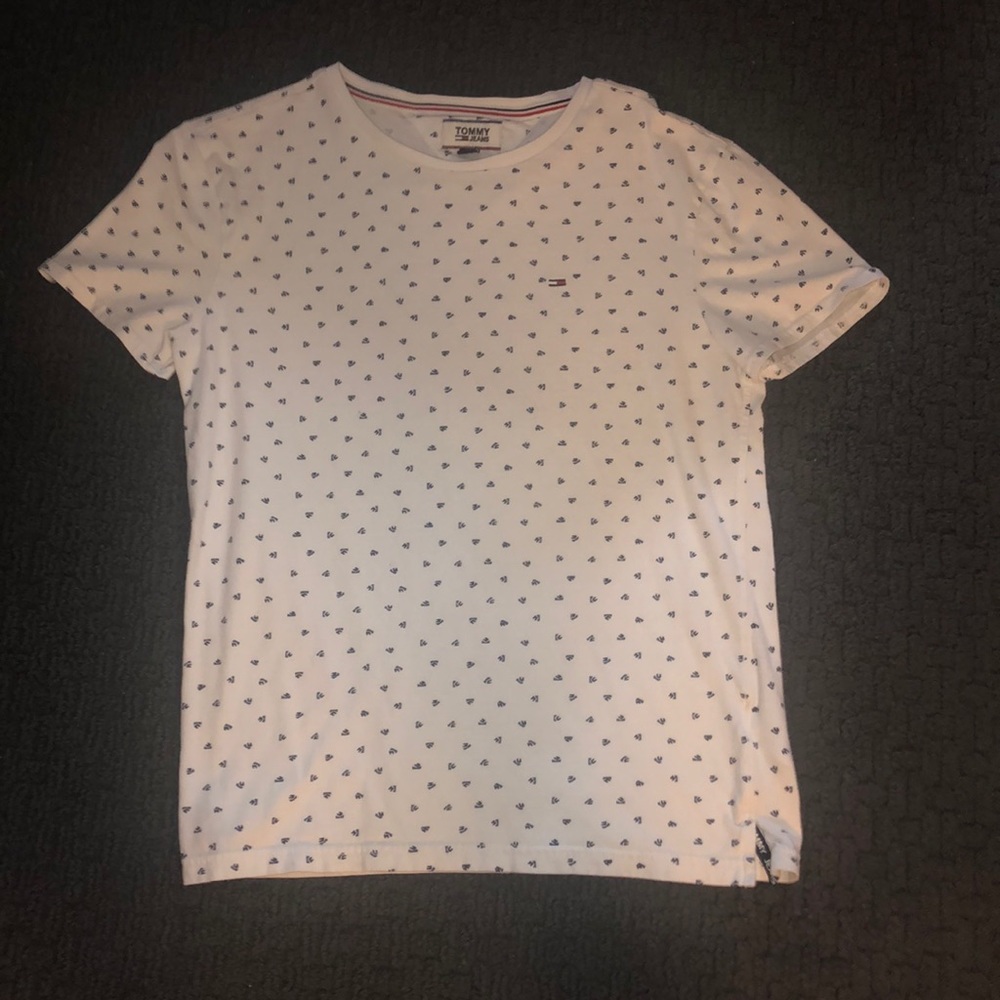 Tommy Hilfiger all over logo tee